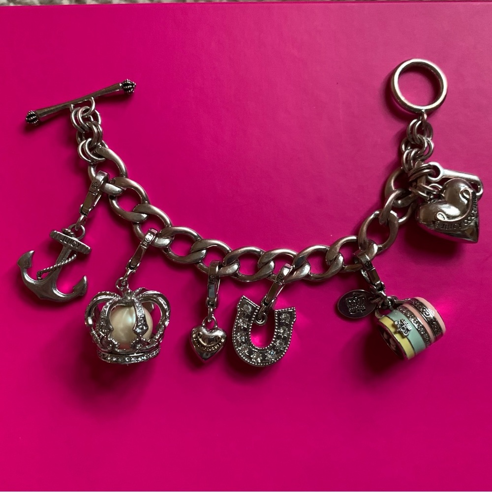 Juicy Couture Chunky Charm Bracelet with (5) detachable charms